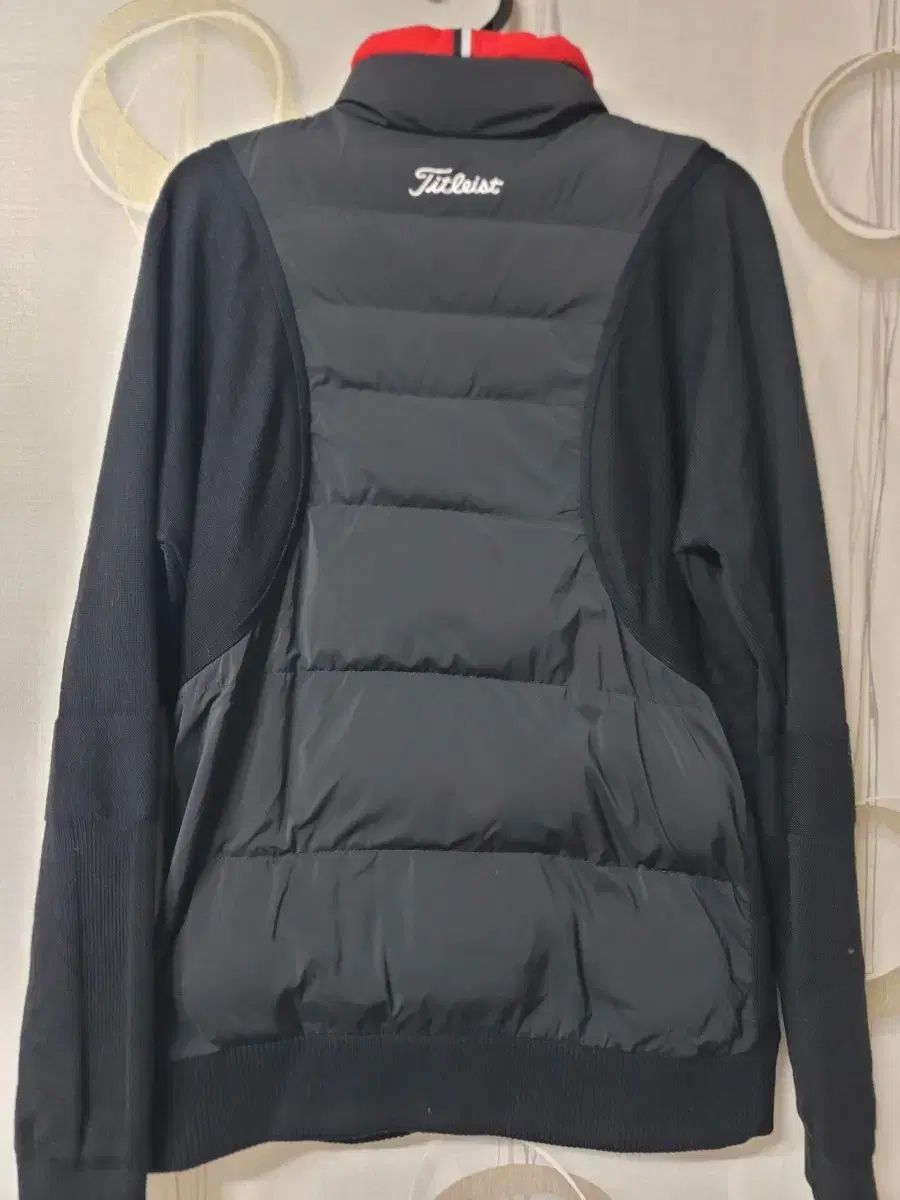 Titleist グースダウンジャケット ゴルフウェアー　Mサイズ Titleist(タイトリスト) グース ダウン ゴルフ ジップアップ