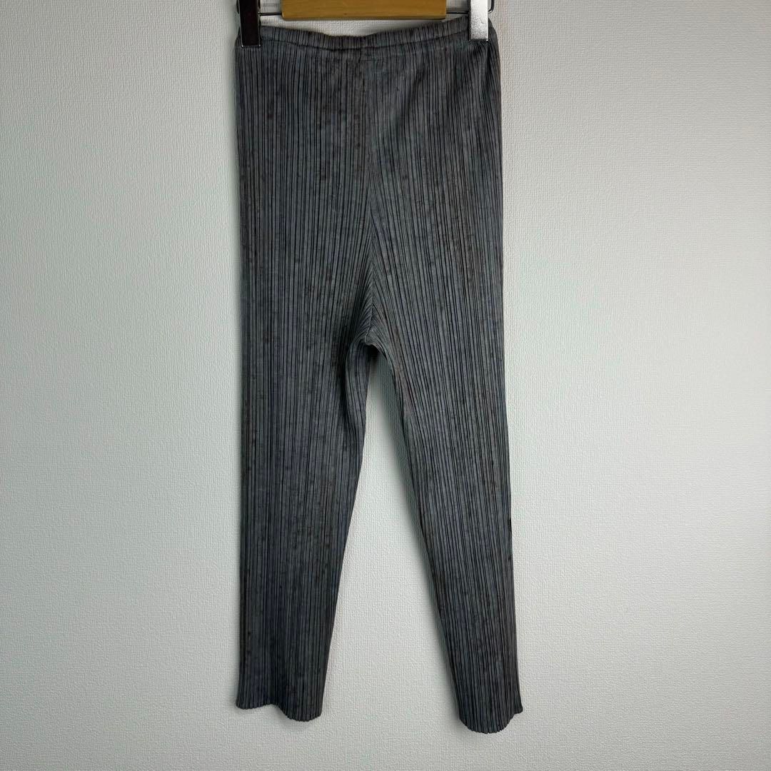 アニマル柄 グレー