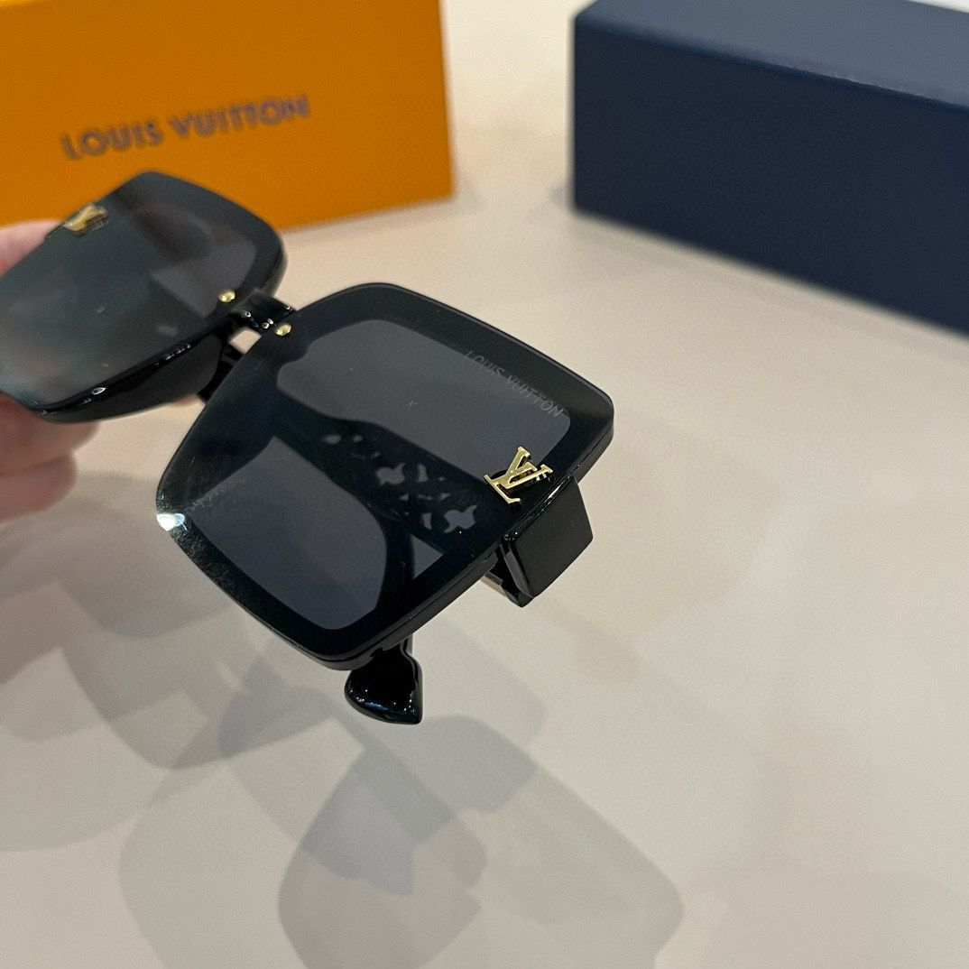 大人気の限定☆極美品 LOUIS VUITTON ルイヴィトン レディース