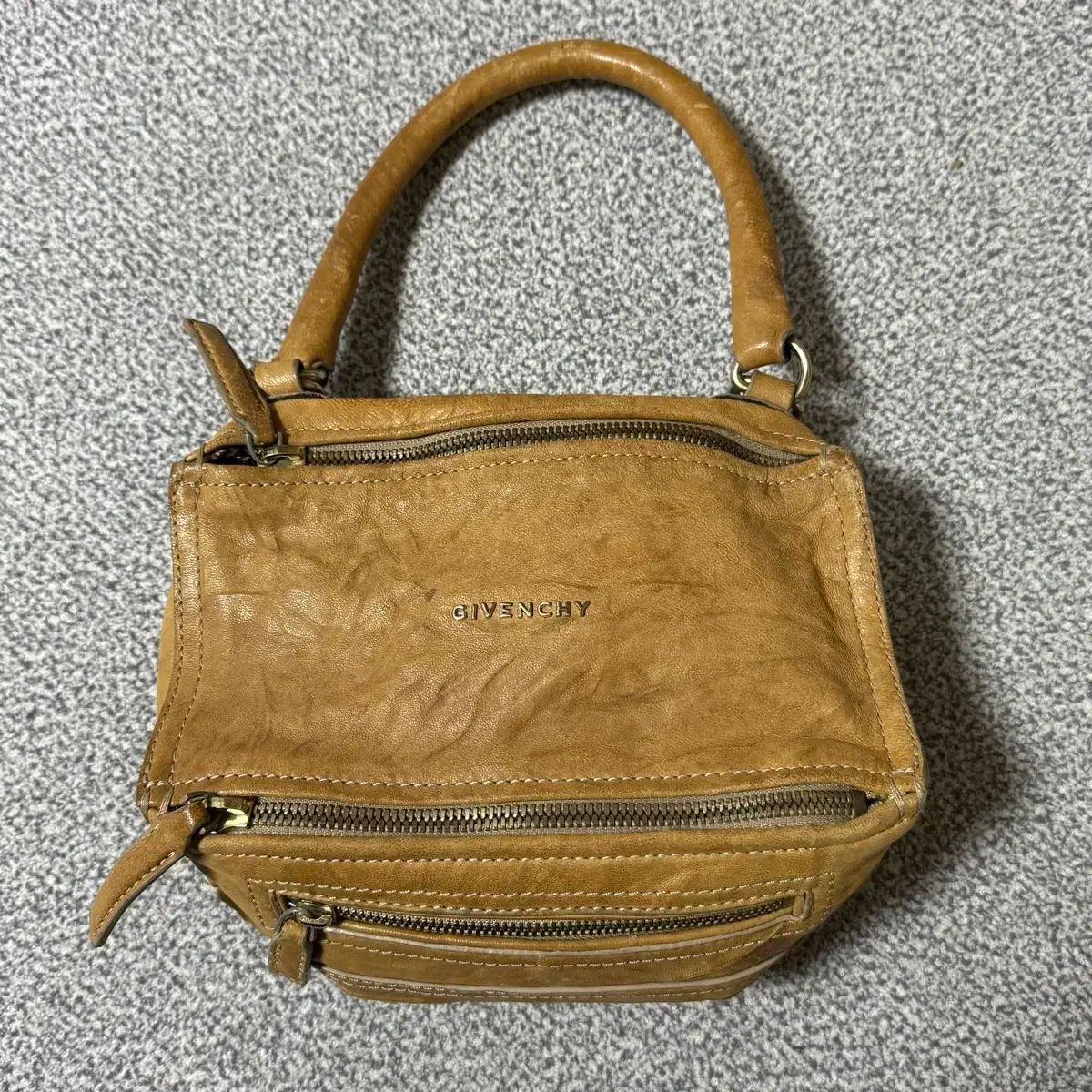 200万円 ジバンシィ パンドラ リンクル トートバッグ