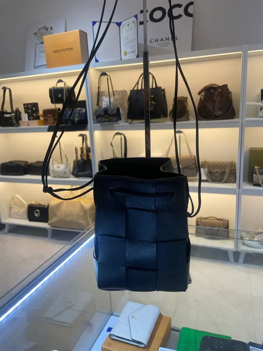 ボッテガ ヴェネタ スモール バケットバッグ