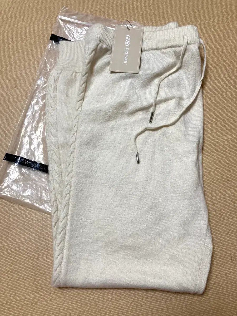 GOBI レディース カシミア ジョガーパンツ L