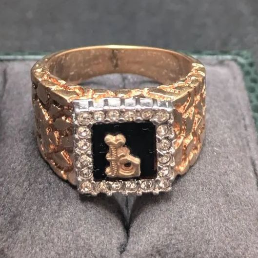 特大24号 イニシャルリング L 18 KGE 金メッキ 13 g ナゲット 印台 ヒップホップ ストリート メンズ 指輪 ラッパー