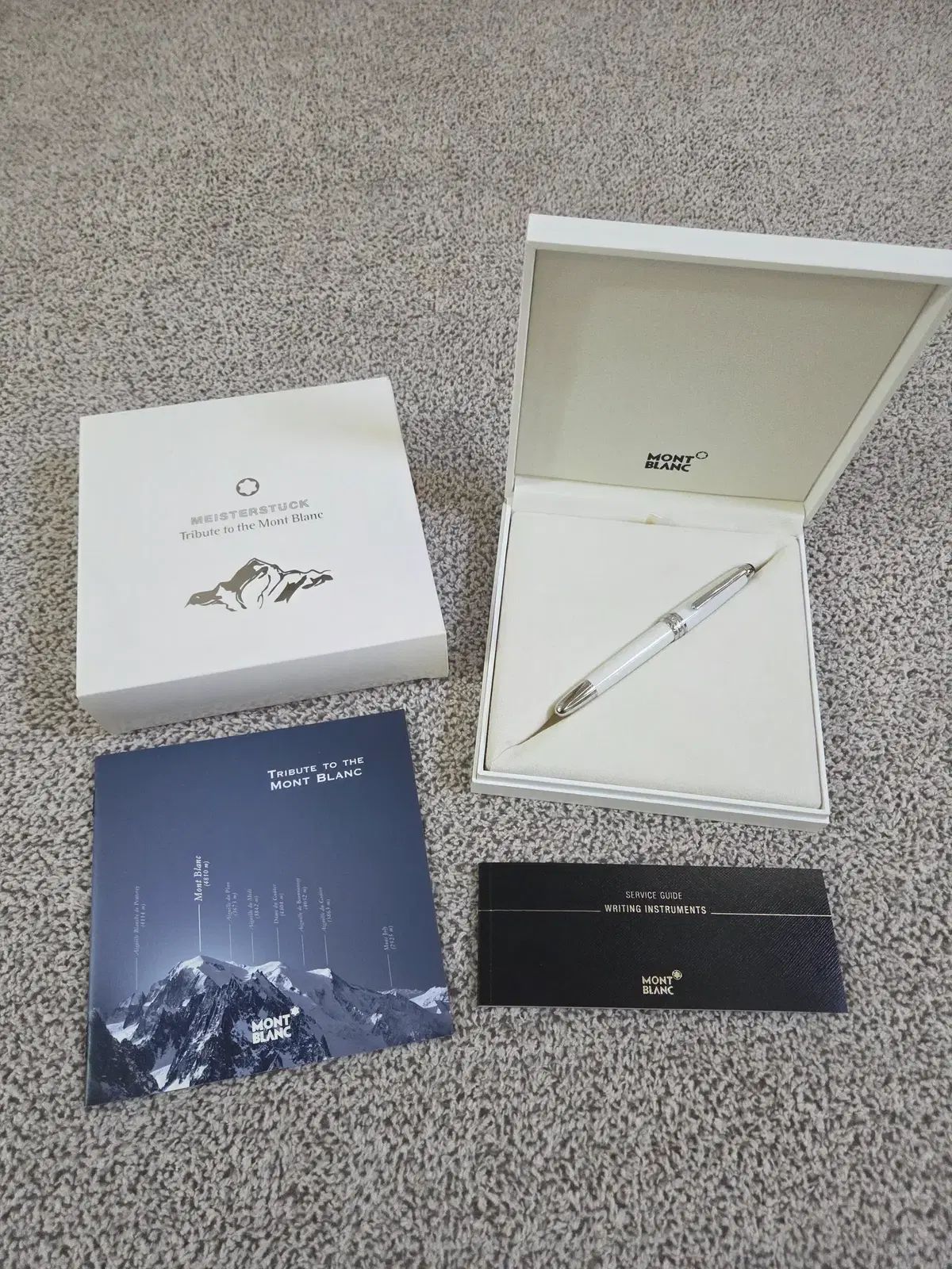 モンブラン トリビュート クラシック 白 F 万年筆