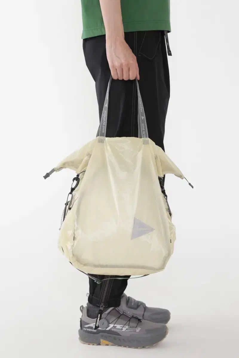 アンドワンダー 실토트バッグ アイボリー