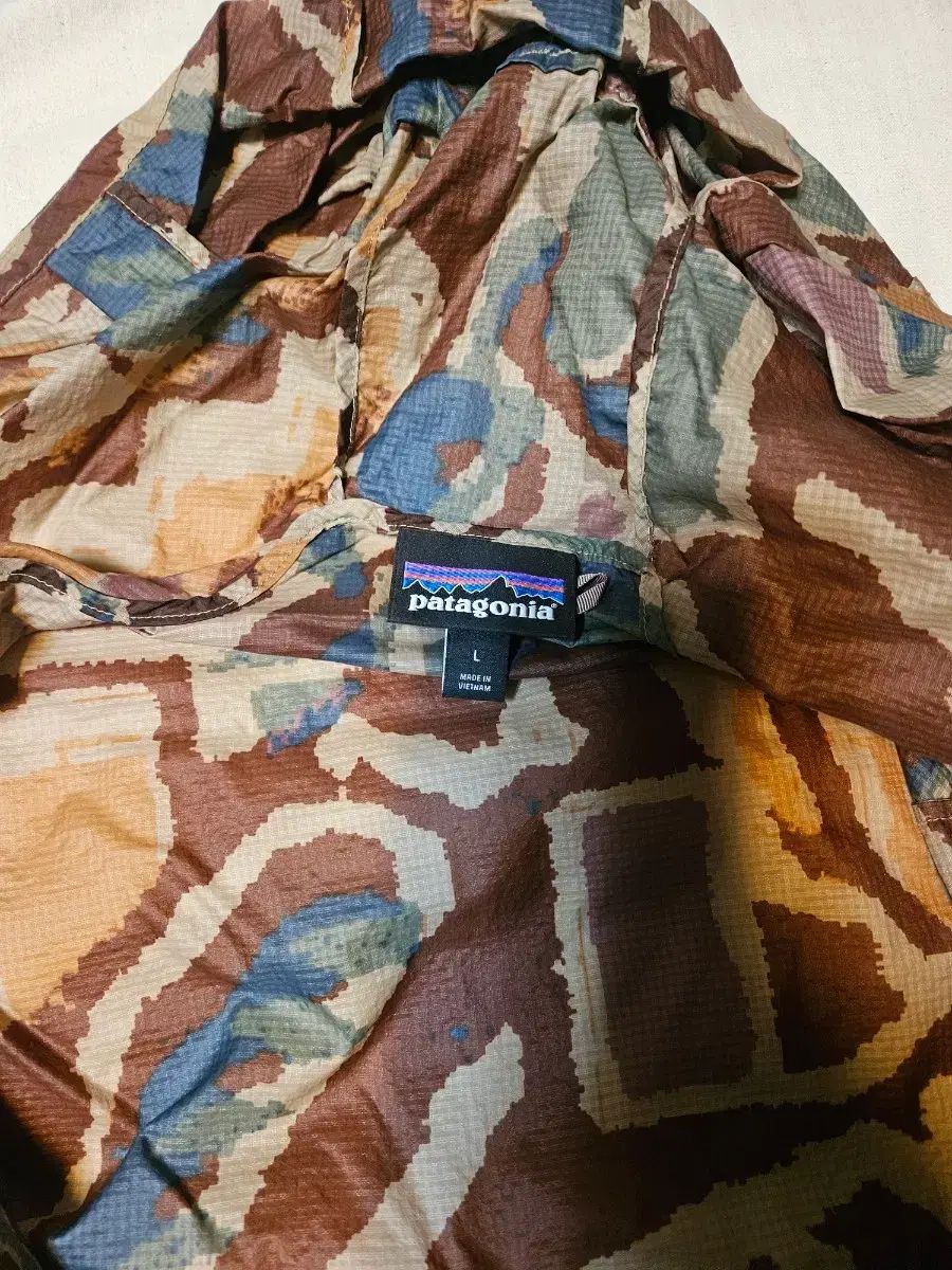 パタゴニア WHO フーディーニ ウィンドブレーカー ジャケット