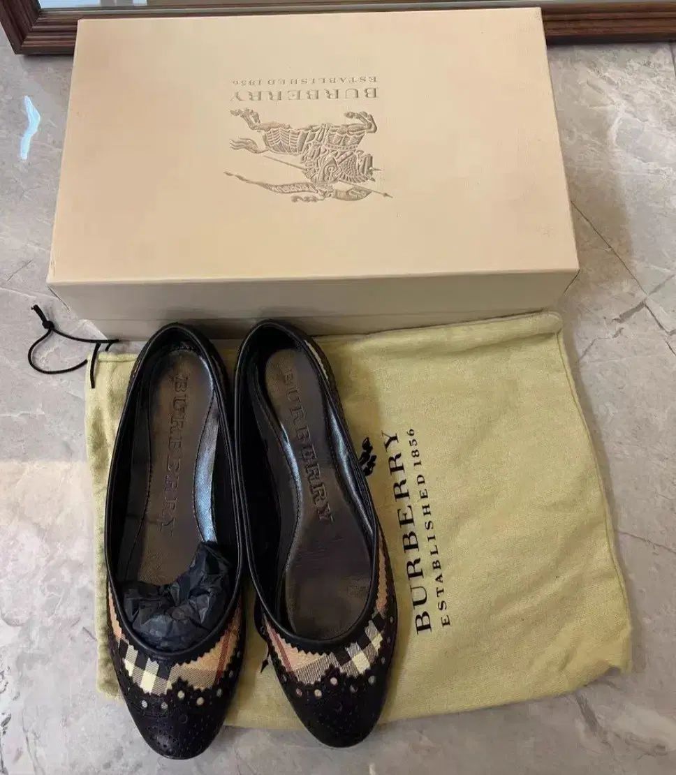バーバリー チェック フラットシューズ レディース 靴 36