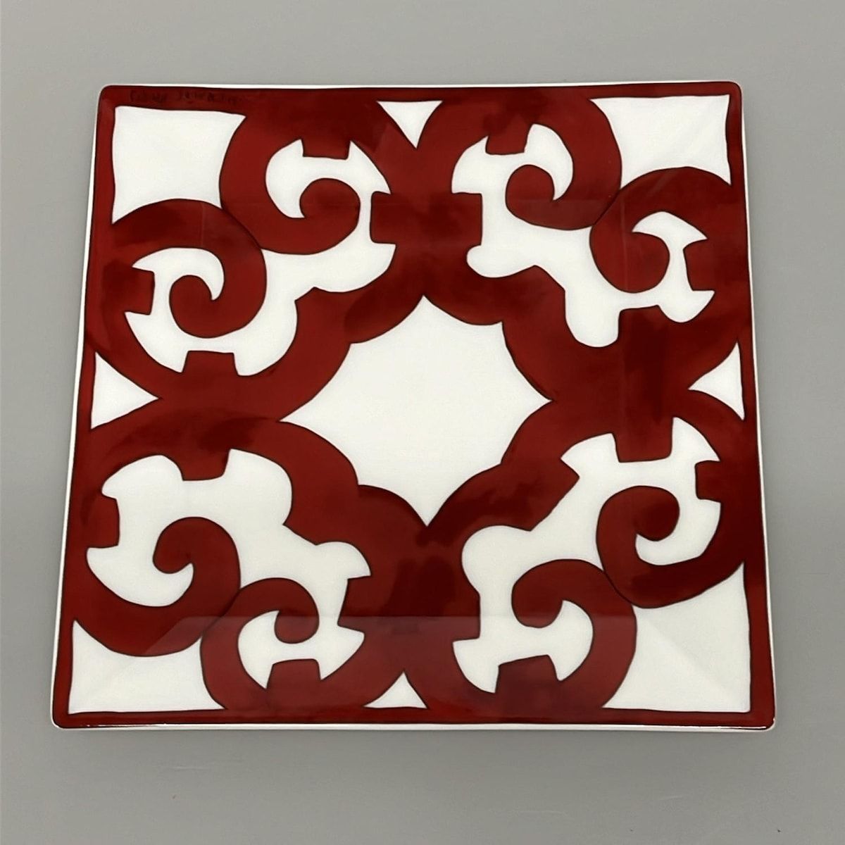 HERMES エルメス プレート ガダルキヴィール 白×レッド