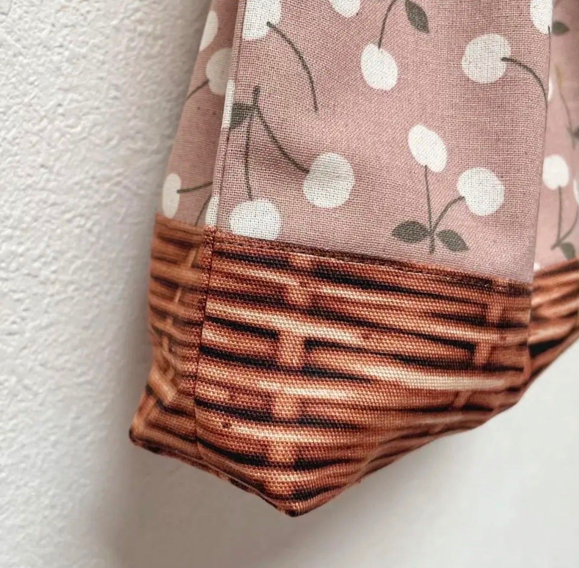 体操着袋】ハンドメイド 体操着袋 お着替え袋 さくらんぼ ピンク好きの