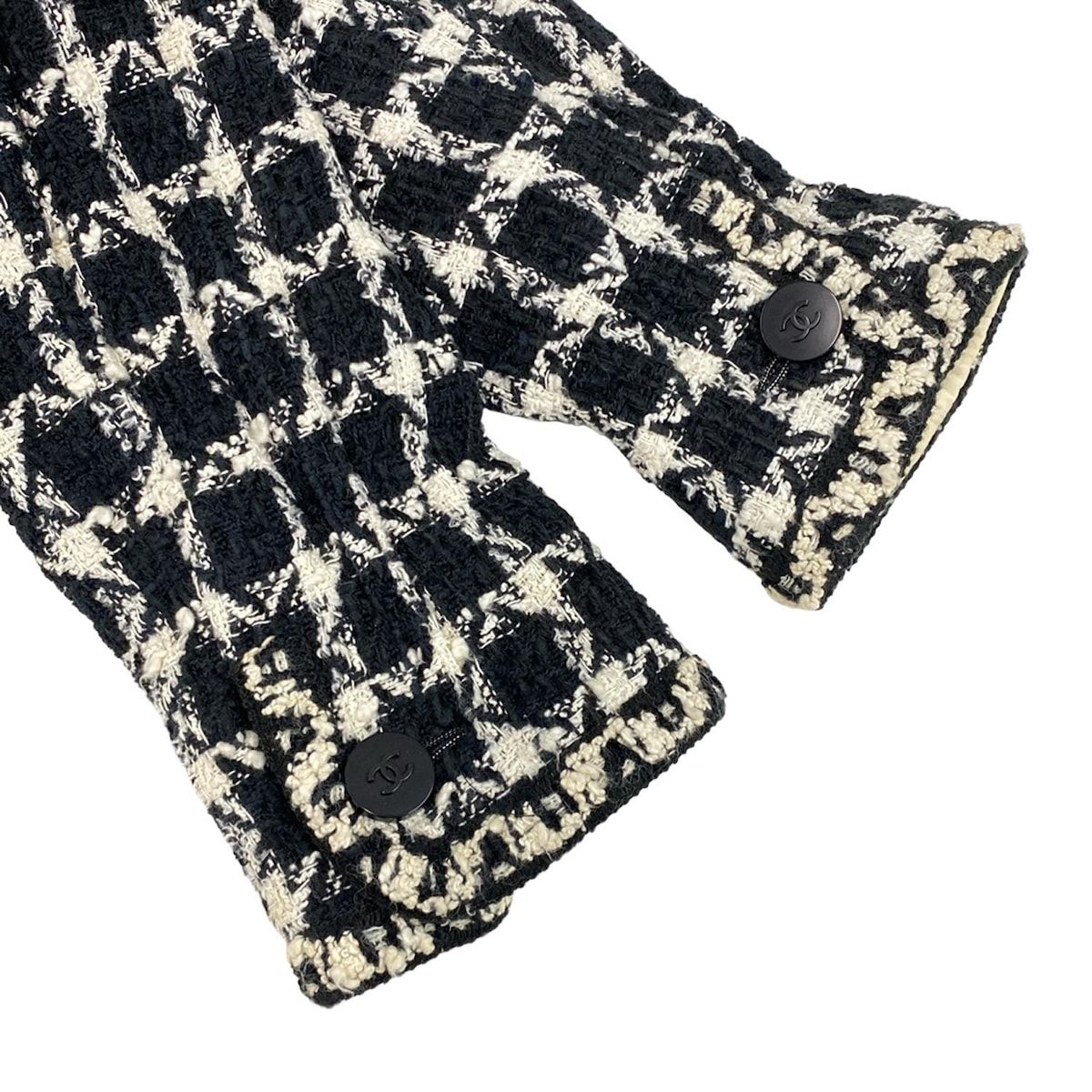 CHANEL★ジャケット★ CHANEL(シャネル) ジャケット サイズ42 L レディース P09771 黒