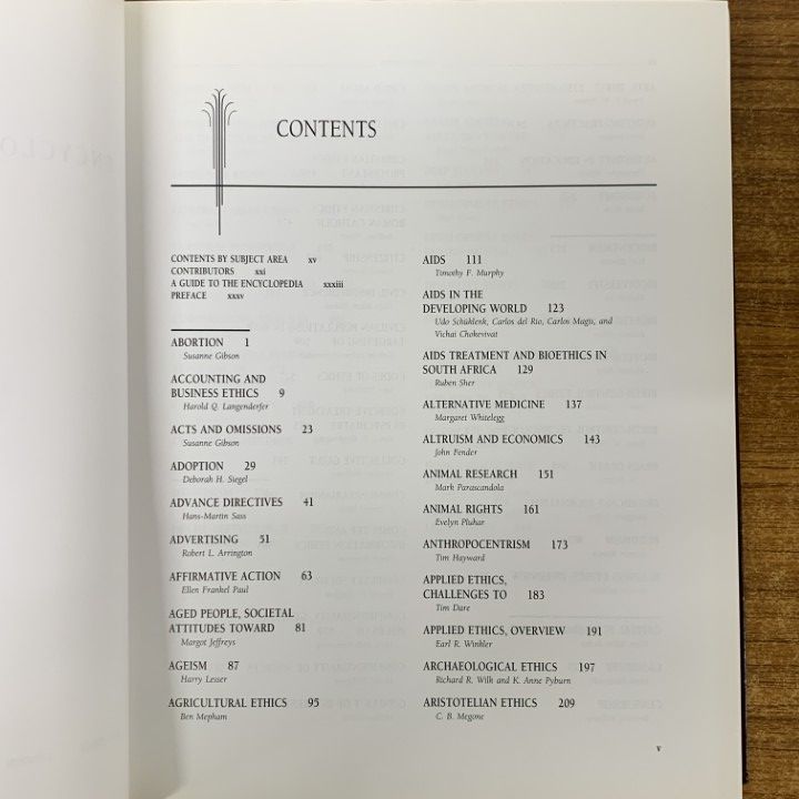 ▲01)【1点限り!】【洋書】応用倫理学百科事典 全4巻セット/Encyclopedia of Applied Ethics/Academic Press/倫理学研究/クローン技術/B △01)【1点限り!】【洋書】応用倫理学百科事典 全4巻セット