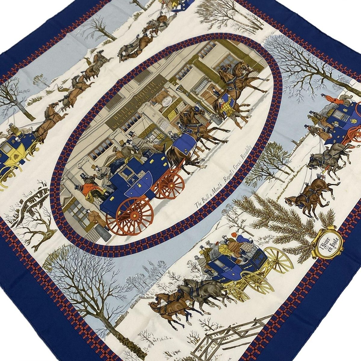 HERMES エルメス スカーフ カレ90 アイボリー×ダークネイビー×マルチ L Hiver en Poste 冬の郵便馬車