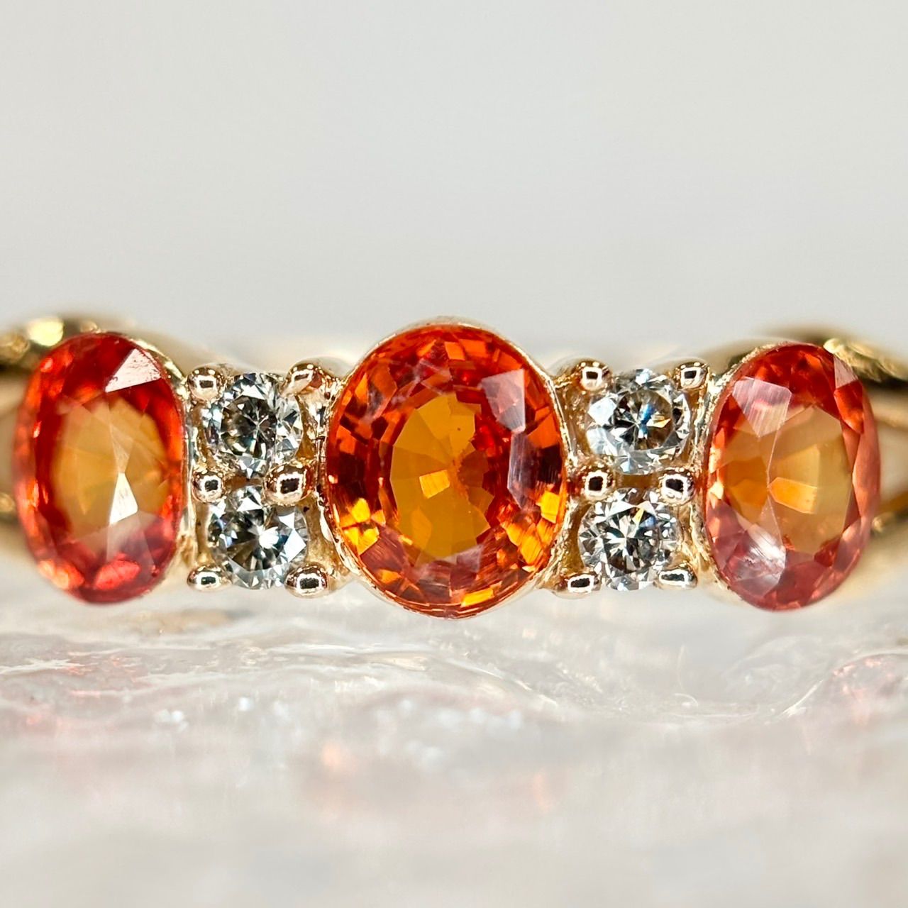 K18◯オレンジサファイア0.22ct✨ダイヤ0.04ct✨透かし感のあるリング K18◯オレンジサファイア0.22ct✨ダイヤ0.04ct✨透かし感のあるリング