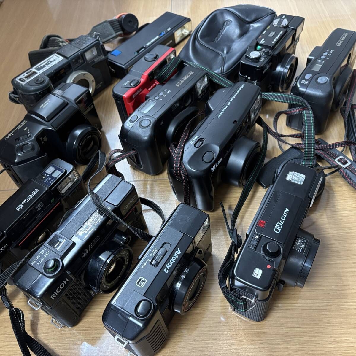 まとめ】コンパクトフィルムカメラ 12台 Canon 他 動作未確認 現状品