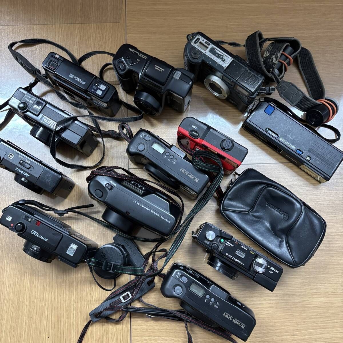  まとめ コンパクトフィルムカメラ 12台 Canon 他 動作未 P 825 a コンパクトカメラ(フィルム) フィルムカメラ