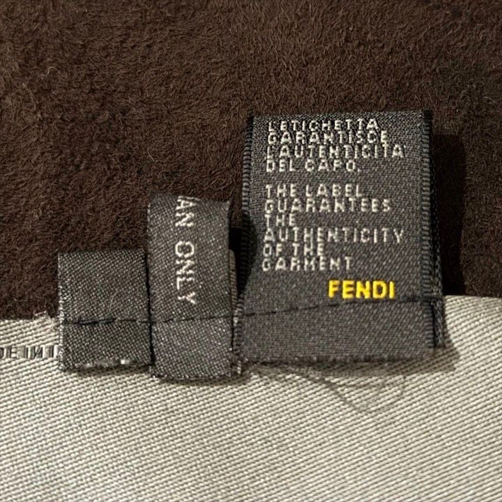 美品 FENDI フェンディ セレリア ヴィンテージ ムートン コート アウター ブラウン アパレル ファッション ジャケット イタリア製 h786 FENDI - 美品 FENDI フェンディ セレリア ヴィンテージ ムートン