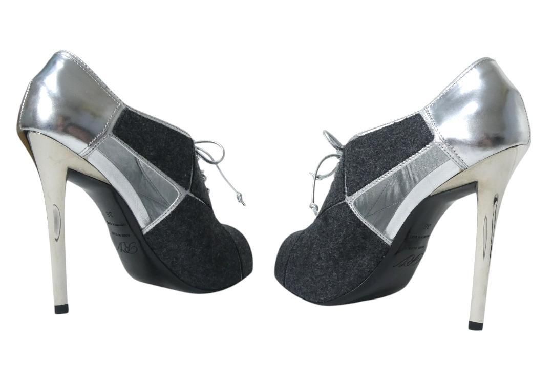 新品同様 Roger Vivier ロジェヴィヴィエ サイズ36 約23㎝ エナメル