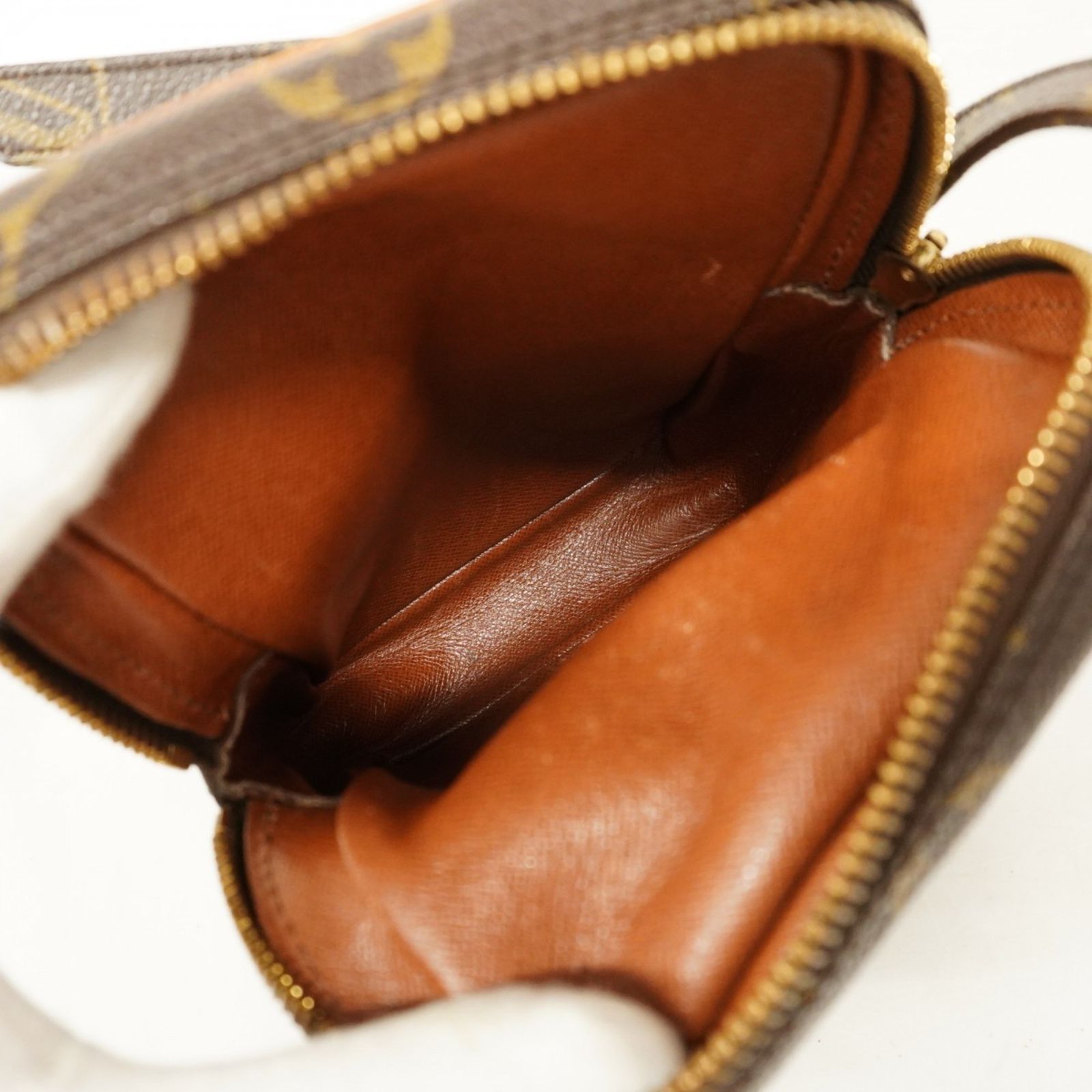 ショルダーバッグ