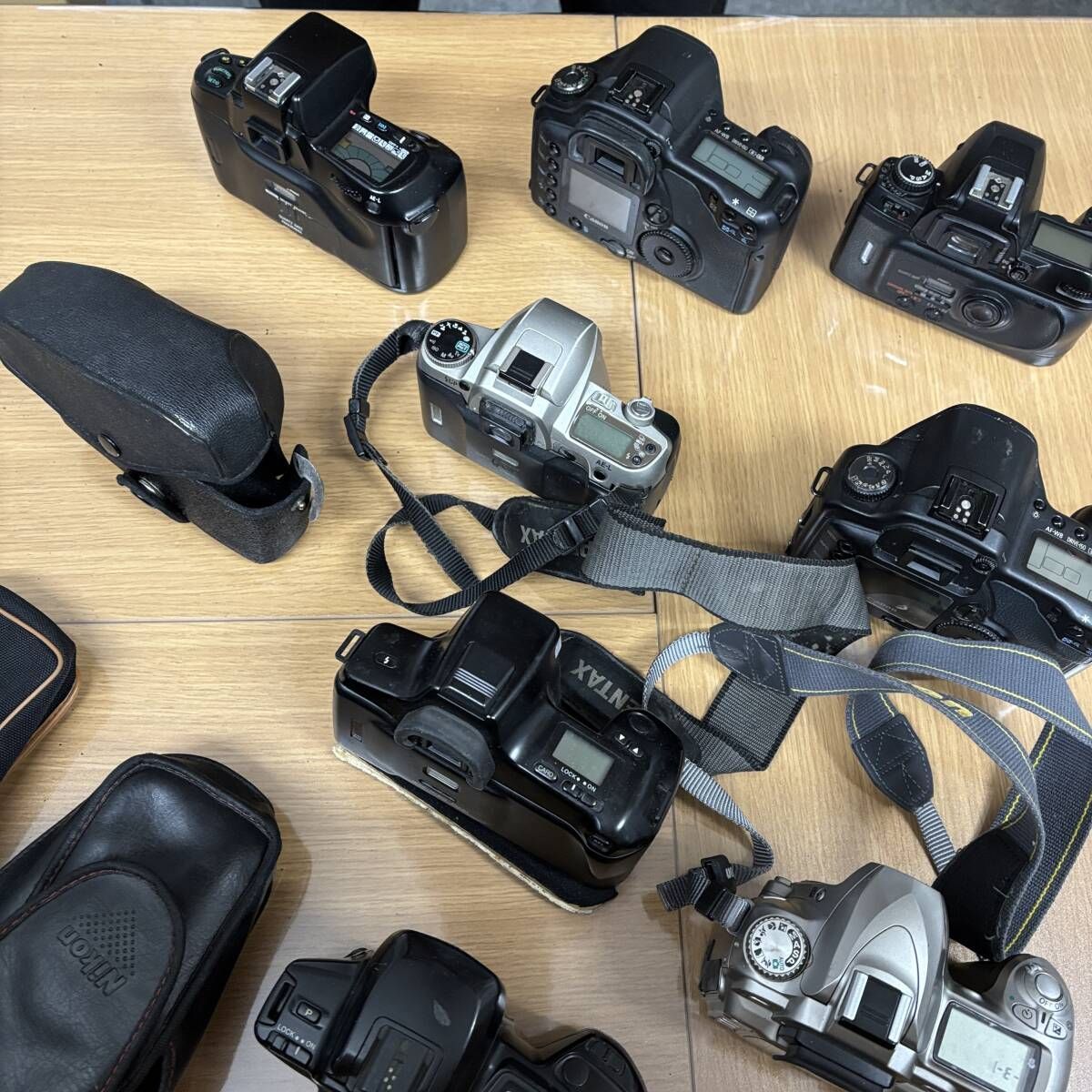  まとめ コンパクトフィルムカメラ ストロボ 他 計12台セット 各種 動作未 P 795 a 一眼レフカメラ(フィルム) フィルムカメラ