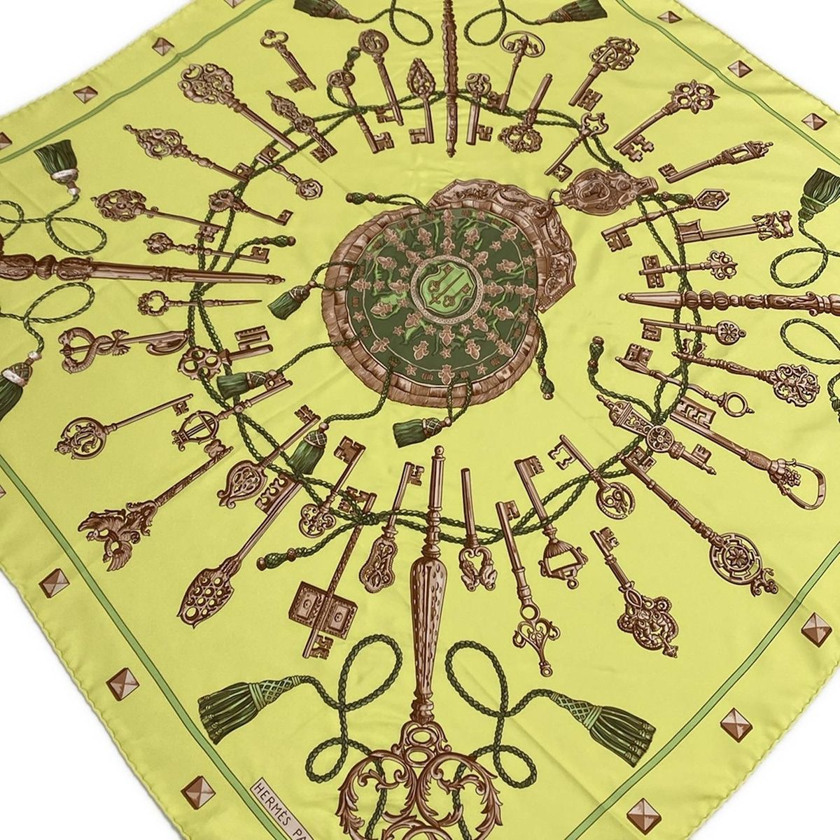 HERMES(エルメス) スカーフ カレ90 イエローグリーン×ダークブラウン