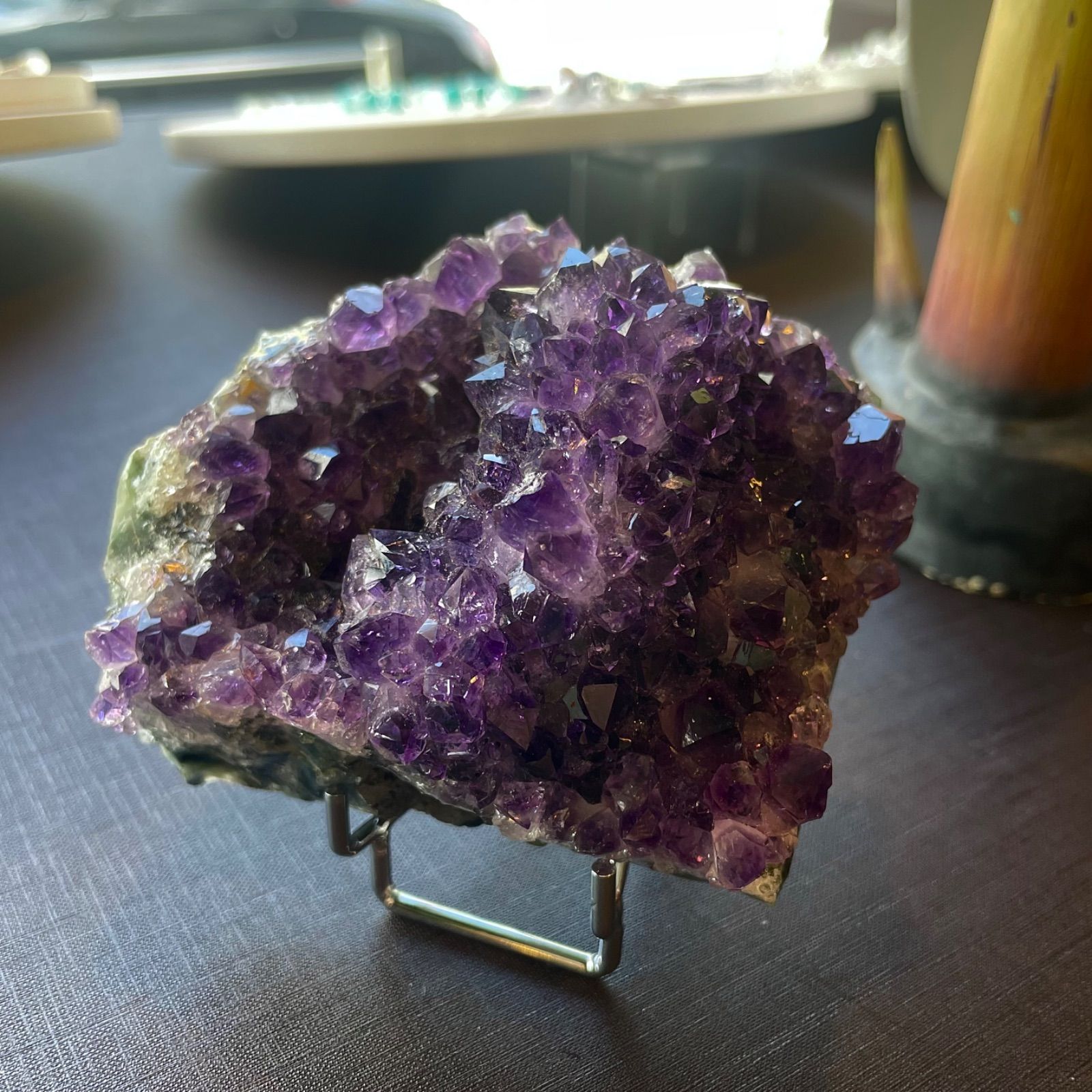 アメシスト原石 台付き No.95211