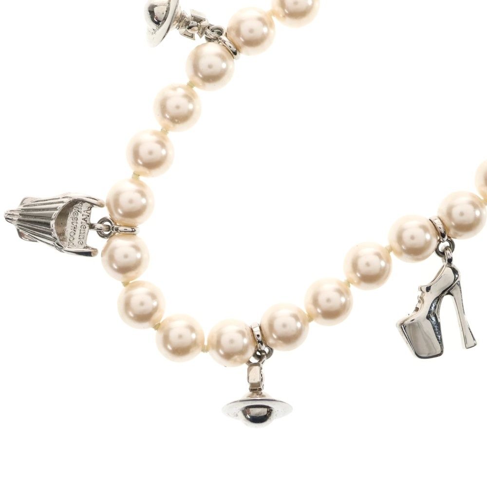 Vivienne Westwood パール ネックレス チャーム付き　付属品あり Vivienne Westwood (ヴィヴィアンウエストウッド) Anglo Pearl パール