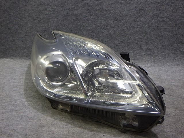 30系 プリウス ヘッドライト左右 ハロゲン ZVW30 前期 47-29 ホ