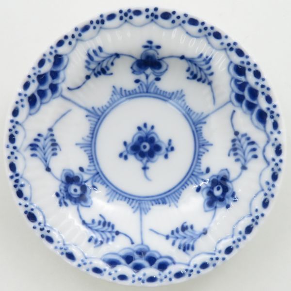 ロイヤルコペンハーゲン プレート□ブルーフルーテッド ハーフレース