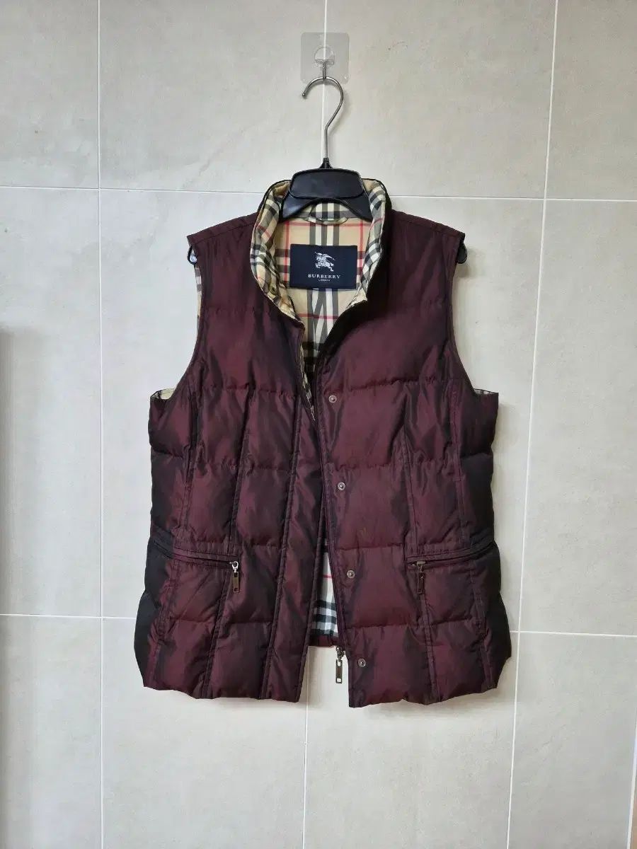 バーバリー レディース ダウン ベスト バーガンディ 90