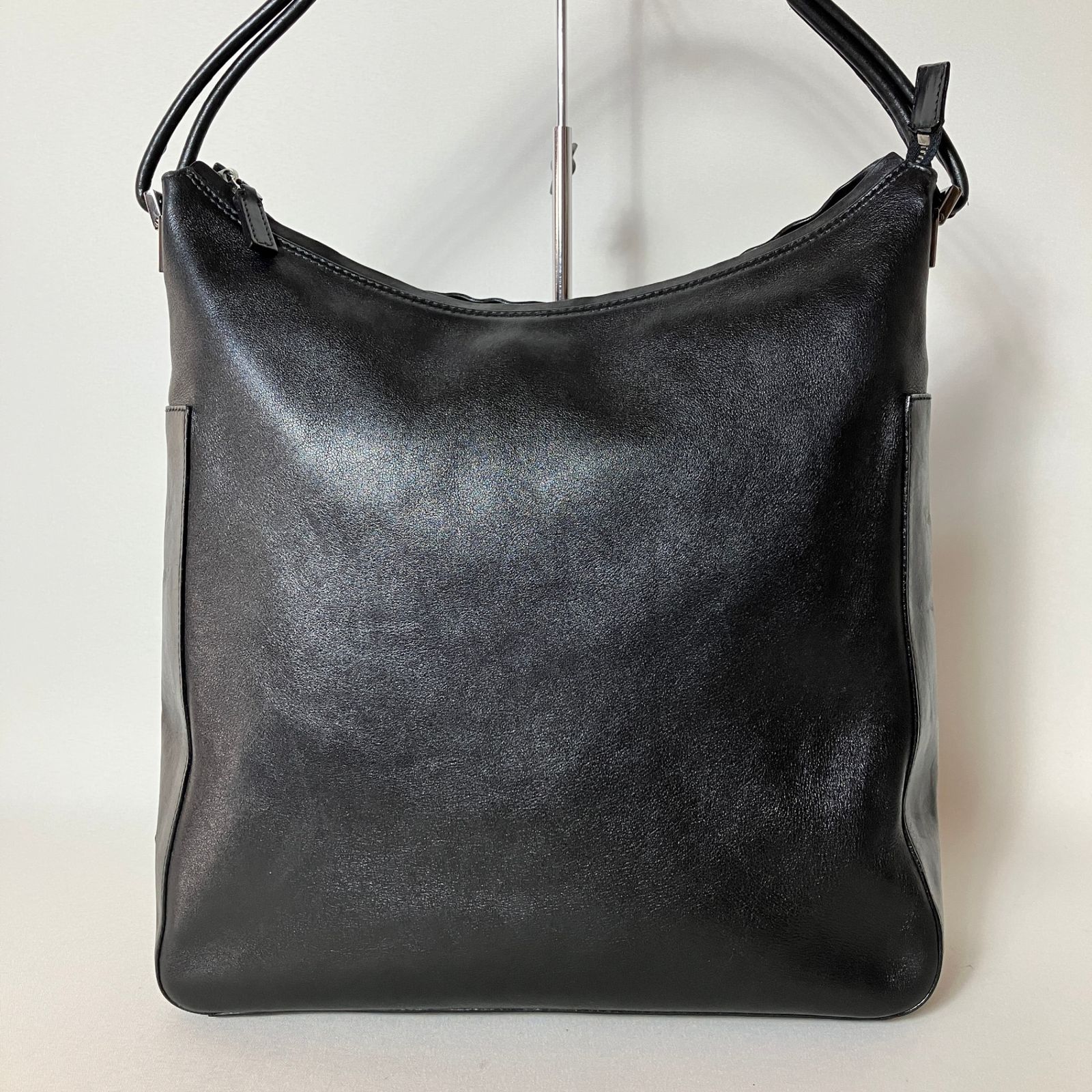 2512-148｜美品｜グッチ ワンショルダーバッグ レザー ブラック - メルカリ