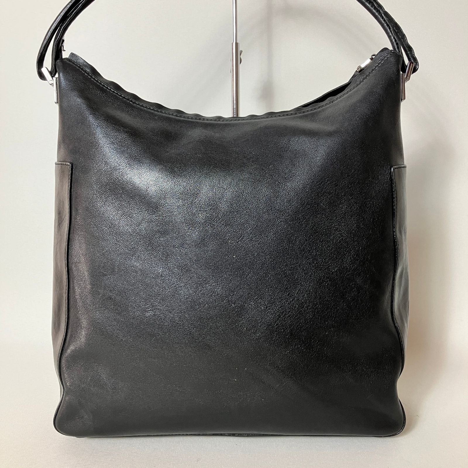 2512-148｜美品｜グッチ ワンショルダーバッグ レザー ブラック 2512-148｜美品｜グッチ ワンショルダーバッグ レザー ブラック - メルカリ