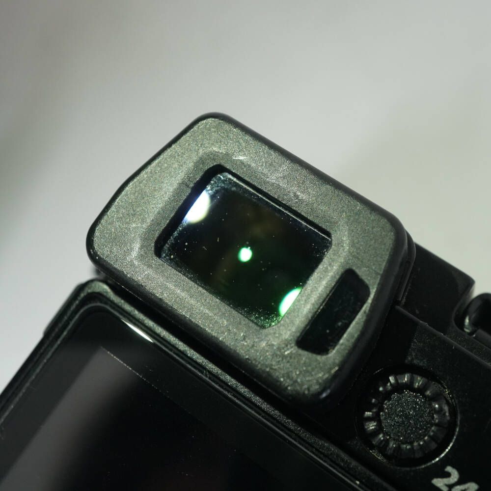 影の写り込みあり