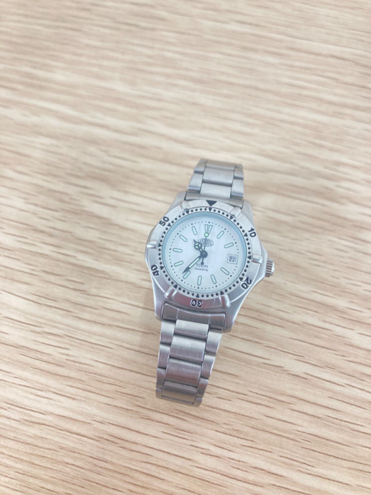 ％ ２ 不動品 FORBEL 腕時計 シルバー 白 クォーツ 時計 １