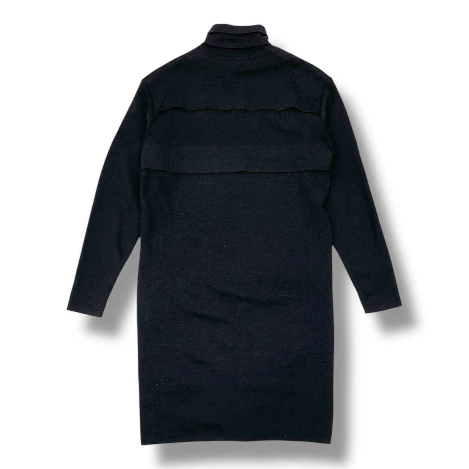 ISSEY MIYAKE イッセイミヤケ ワンピース ニット タートルネック ひざ