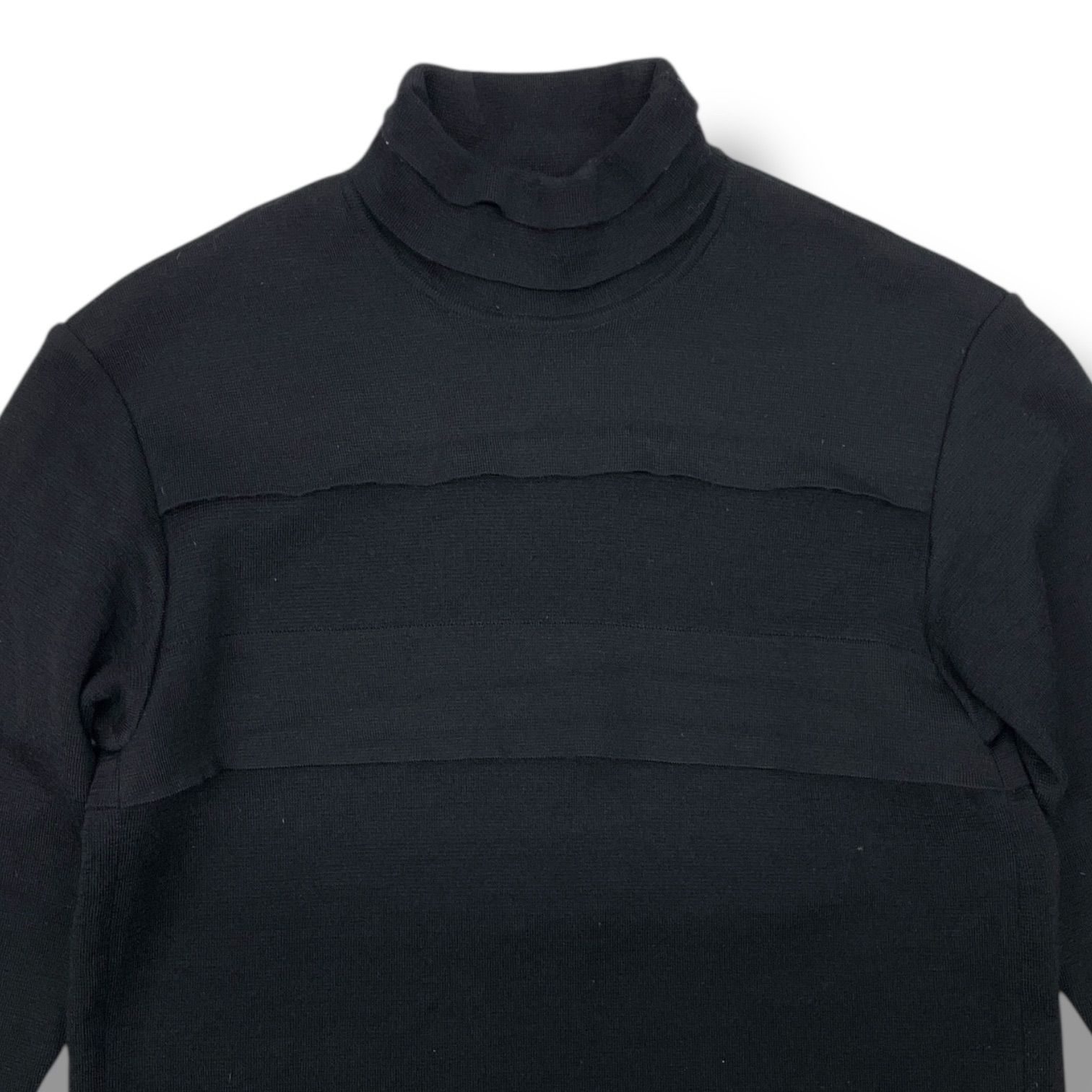 ISSEY MIYAKE イッセイミヤケ ワンピース ニット タートルネック ひざ