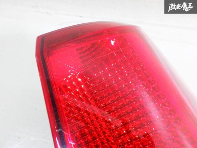 スズキ エブリィ ワゴン DA64W 純正 右テールライト TOKAI DENSO 35603
