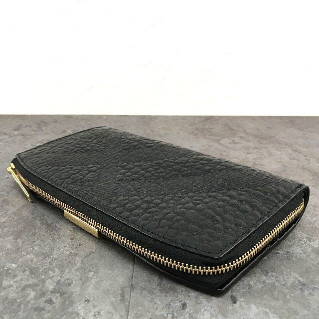 ✨️超美品✨️素敵✨️BURBERRY ブラック 型押し長財布　専用箱付き BURBERRY（バーバリー） 長財布 財布 メンズ 型押しチェックレザー