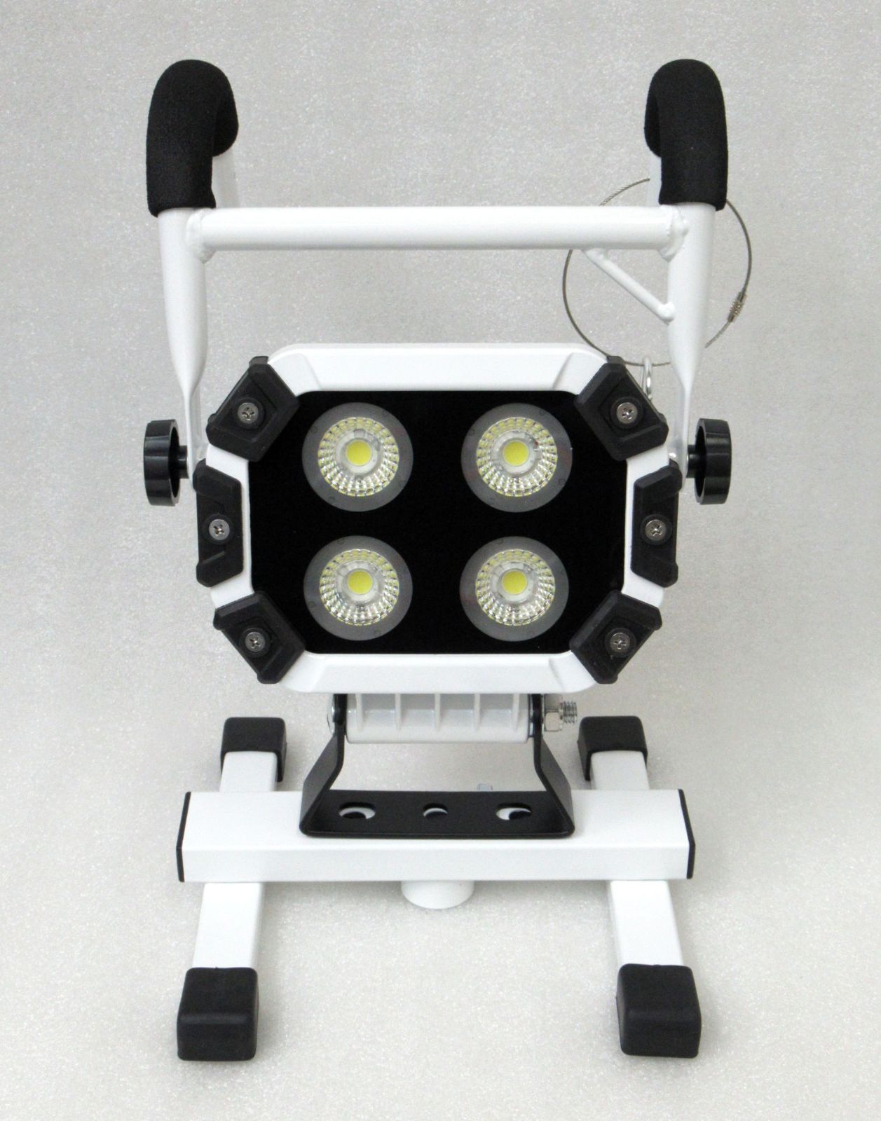 着脱式ハンガーチャージライト スポット