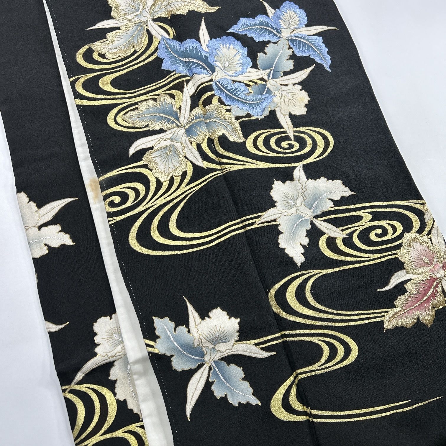 【着物まとめ売り】　正絹留袖5枚　　着用可　リメイク素材　目立った汚れなし 黒留袖 5枚 正絹 着物まとめ売り 同梱購入歓迎 リメイク用 着付け練習