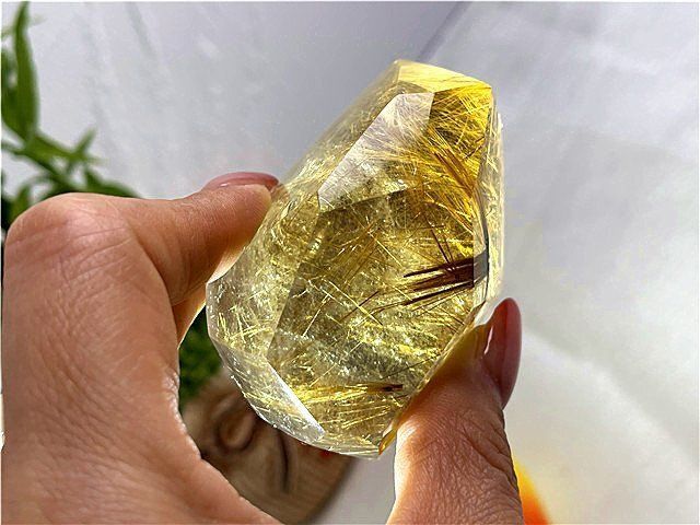 AAA級天然ゴールドルチルクォーツ原石YT7P3/340P11C - メルカリ