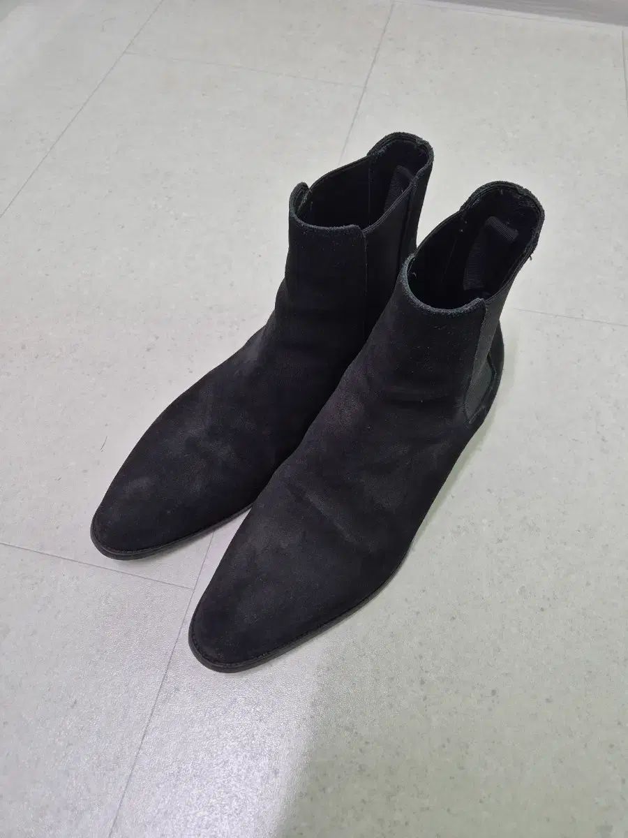 Saint Laurent ワイアット30 スウェード チェルシーブーツ 42