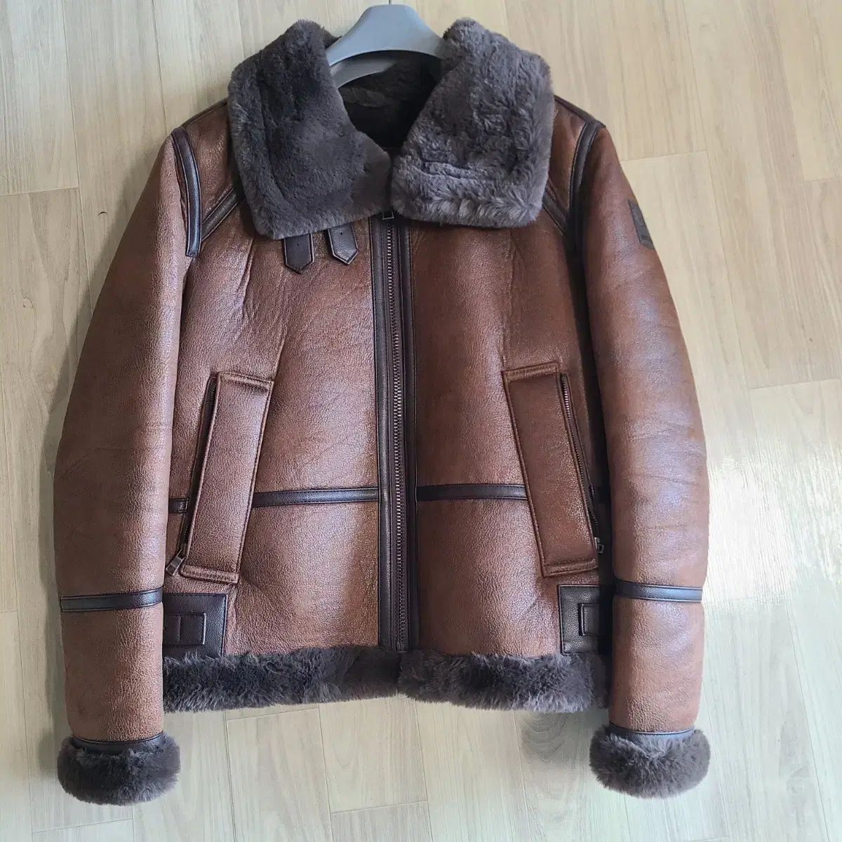 ムートン buckaroo 37万円