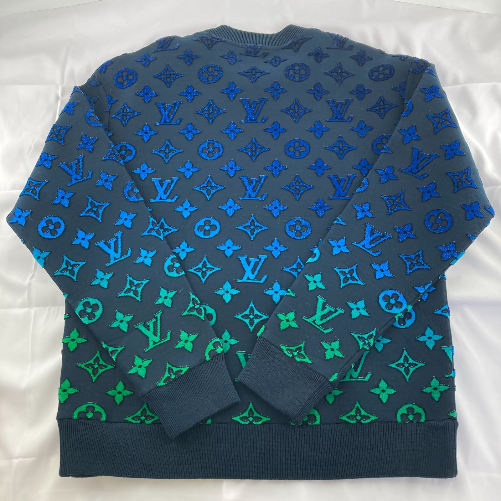 LOUIS VUITTON(ルイヴィトン) グラディエントモノグラム クルーネック