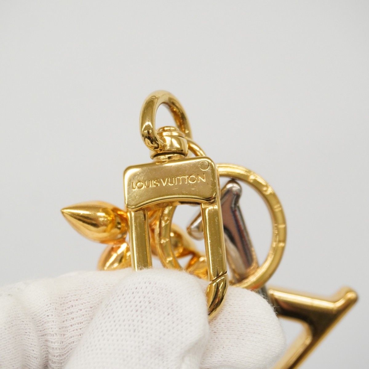 6aa0112-k】ルイヴィトン キーホルダー ポルトクレ LV ニューウェーブ