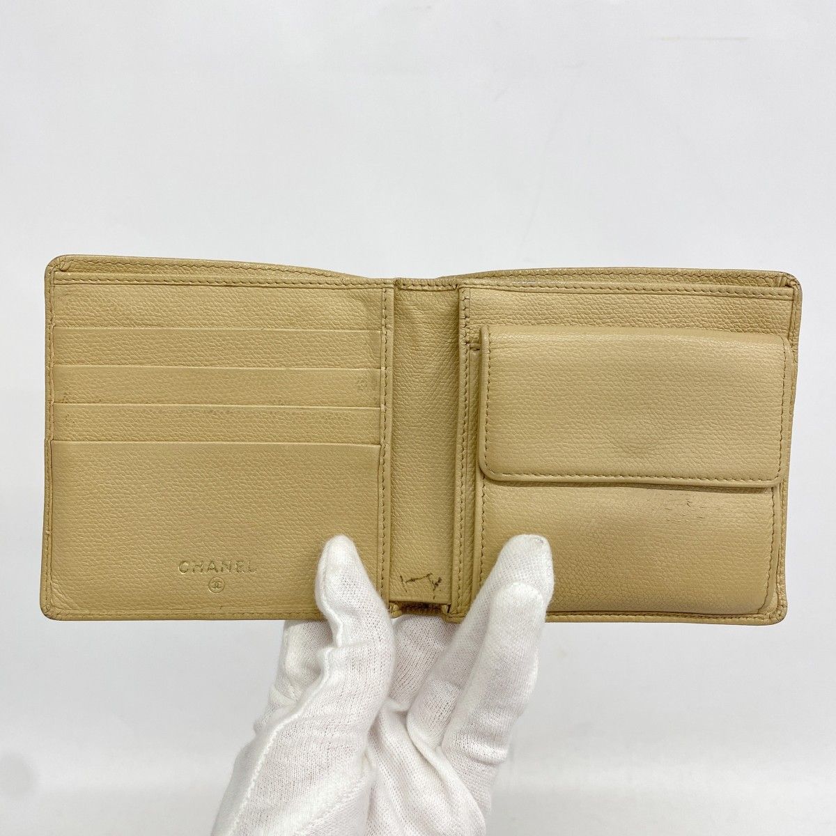 ココボタン レザー