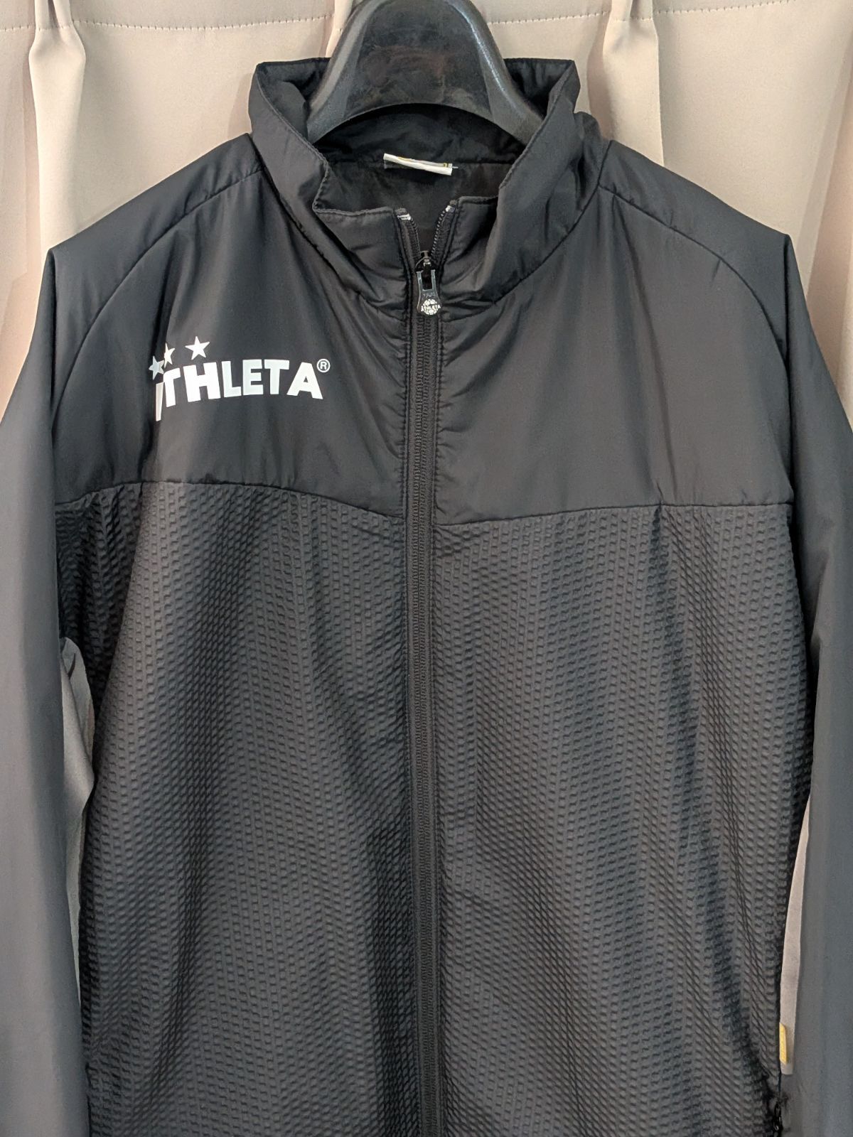 美品　ATHLETA アスレタ 中綿　O セットアップ　ジャケット　パンツ 楽天市場】アスレタ 中綿 ウォームジャケット & ウォームパンツ