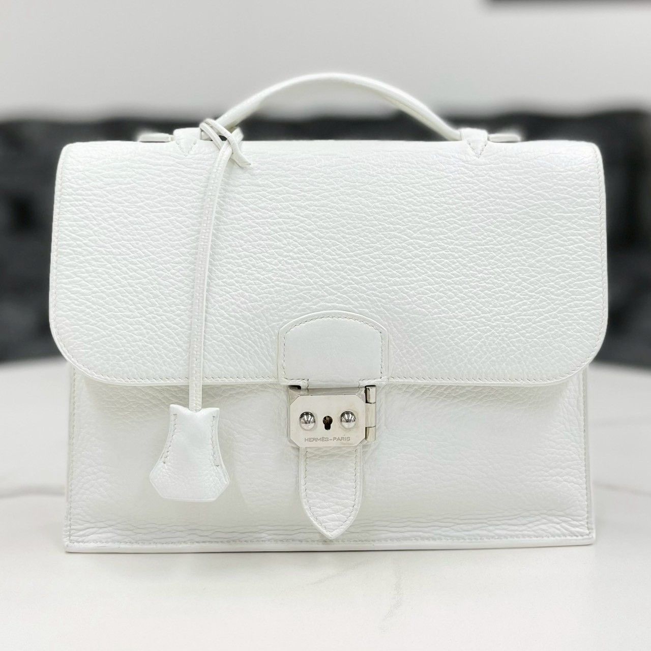 エルメス サックアデペッシュ27 トリヨンクレマンス 白 ハンドバッグ □I刻印