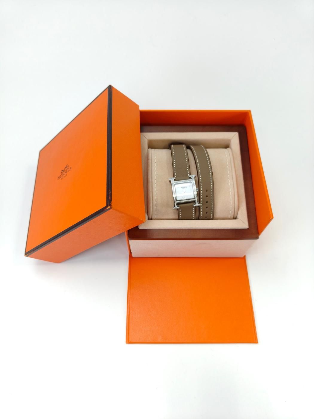 エトゥープ 管理番号