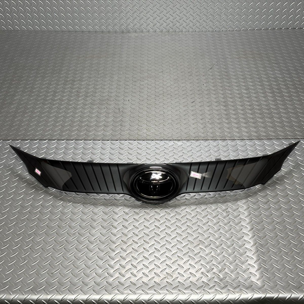 トヨタ　ハリアー　フロントグリル ハリアー フロントグリル 純正」の人気商品一覧 | 安い商品を通販