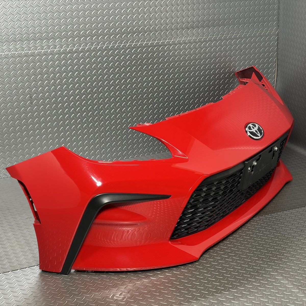 GR86 ZN8 純正 フロントバンパー (DCK スパークレッド) 送料無料ZN8 トヨタ GR86 純正 フロントバンパー 赤/DCK/スパーク